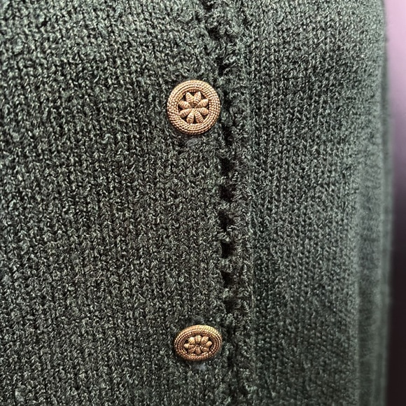Sag Harbor Textured Knit button down cardigan, V-neck, gold floral buttons - Picture 7 of 11
